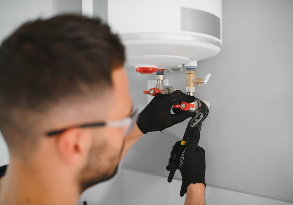 Professional,Plumber,Servicing,A,Boiler.